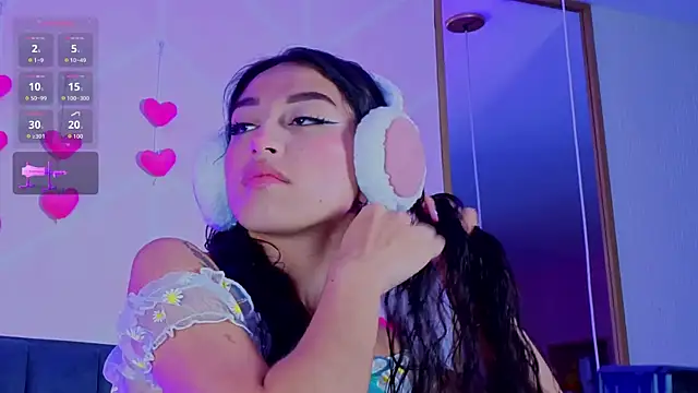 MadyJackson online show from April 13, 11:55 am