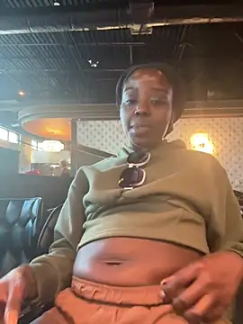 choclatepeaach online show from April 8, 6:54 pm