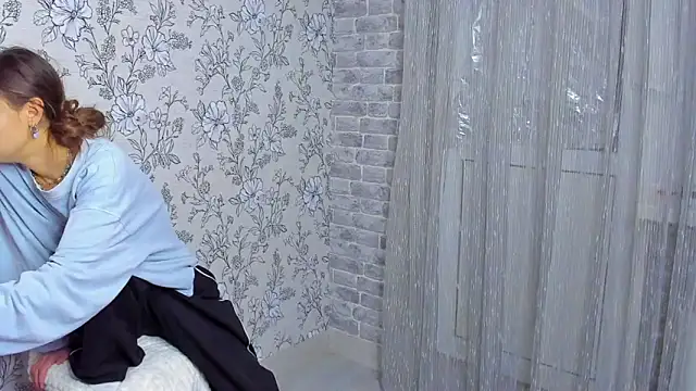 EllaSky xoxo online show from November 27, 1:41 am