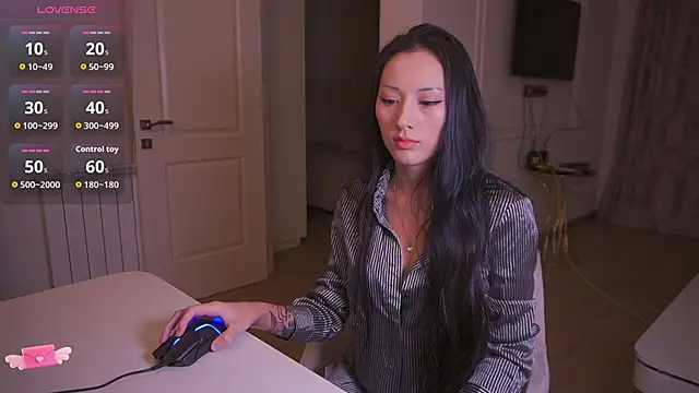 user net online show from October 25, 10:27 pm