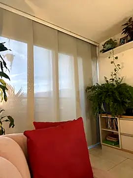 Snapshot of MariaIsabella8 chatting on October 6, 10:14 pm MariaIsabella8 online show from October 6, 10:14 pm