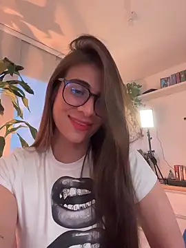 MariaIsabella8 online show from March 28, 10:41 pm