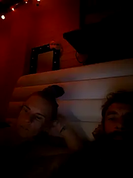 Snapshot of hornycouple6110 chatting on September 19, 9:47 pm hornycouple6110 online show from September 19, 9:47 pm