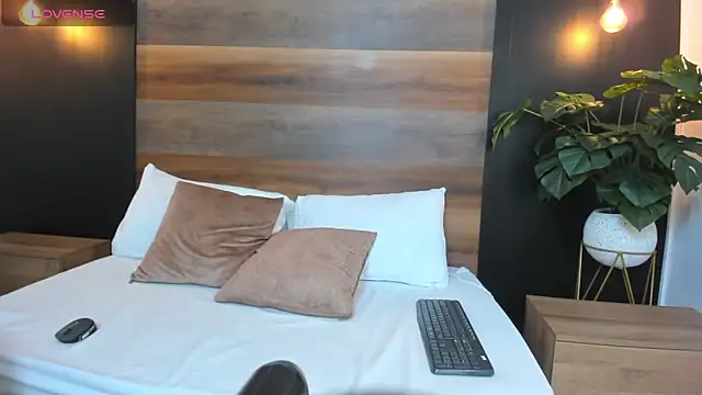 gipsela gomez online show from November 6, 7:31 pm