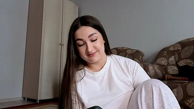 Aria Blisss online show from March 18, 8:30 am