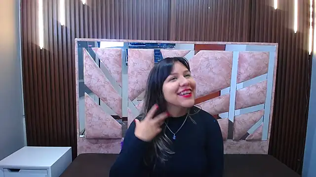 stephanieross202cl online show from December 1, 4:49 am