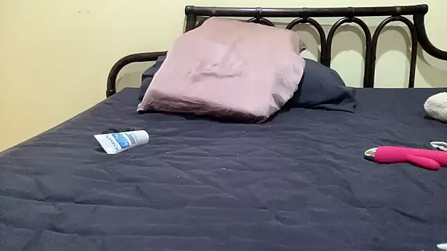 fluffy bunnyxxx online show from March 21, 7:02 am