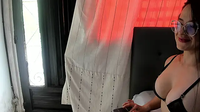 angela nix online show from November 16, 4:51 pm