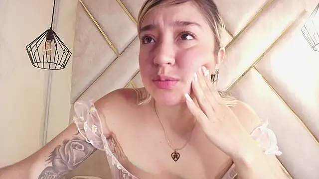 Dahian Dmour online show from November 19, 5:13 pm