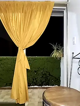 Snapshot of Alison_fitness chatting on October 10, 12:26 am Alison fitness online show from October 10, 12:26 am