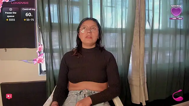 Noellesable online show from October 2, 6:13 pm