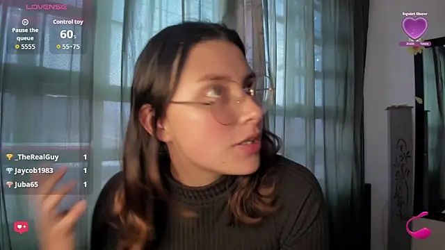 Noellesable online show from October 16, 7:05 pm