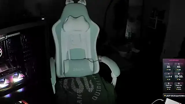 LilyFoxxx online show from December 3, 5:54 am