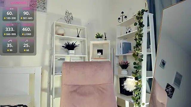 ZaraBluitt online show from March 19, 11:14 am