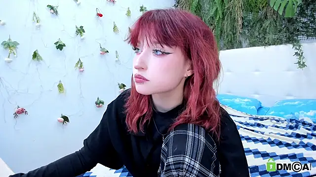 ElizaNik  online show from April 10, 11:33 pm