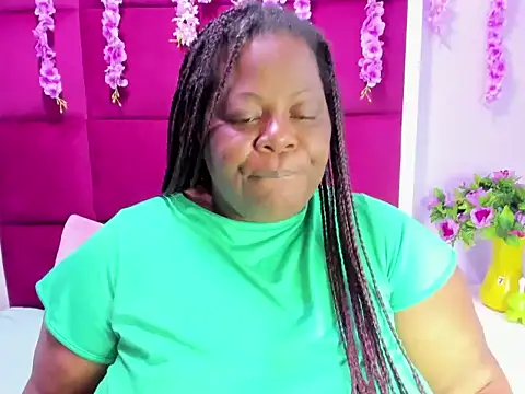 rocio bbw  online show from December 19, 6:55 pm