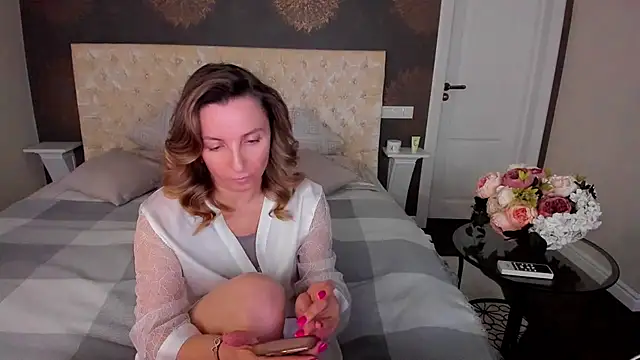 AllisonWilliams online show from November 26, 5:36 pm