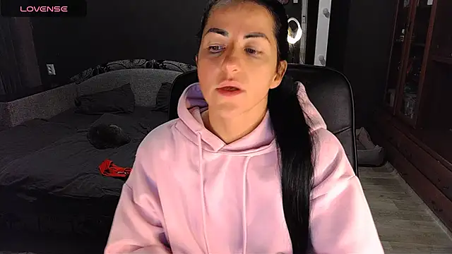 Aria Dl online show from December 3, 1:24 pm