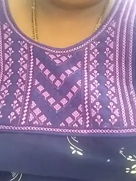 Sexy Radhikaa online show from December 19, 4:59 am