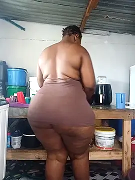 curvyloneah75 online show from March 2, 8:54 am