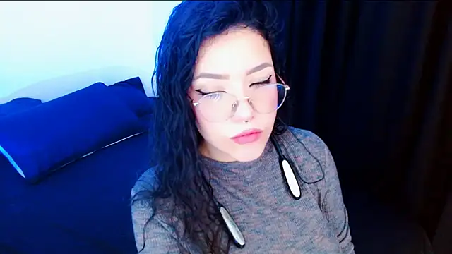 Snapshot of DollCam__ chatting on September 26, 11:23 pm DollCam online show from September 26, 11:23 pm