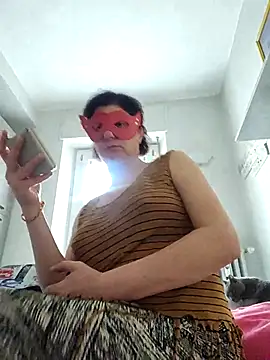 Vagabondainnamorata online show from April 8, 1:13 pm