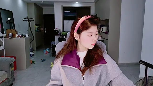 yang-yang-yang online show from December 14, 5:35 am