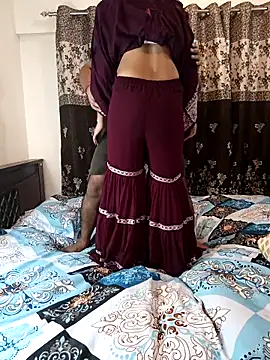 Snapshot of Cute-Bhavya chatting on October 3, 2:00 pm Cute-Bhavya online show from October 3, 2:00 pm