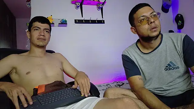 Nymphobuddies online show from November 24, 10:45 pm