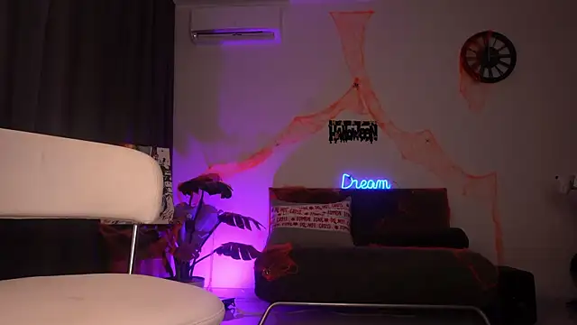 Adriasha online show from October 20, 9:18 pm