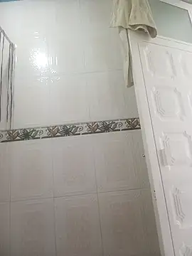 yaz guzman online show from September 23, 9:02 pm