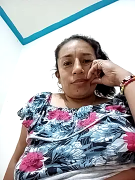 yaz guzman online show from September 25, 12:21 am