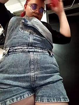 CURVY-HORNY online show from October 1, 11:31 pm