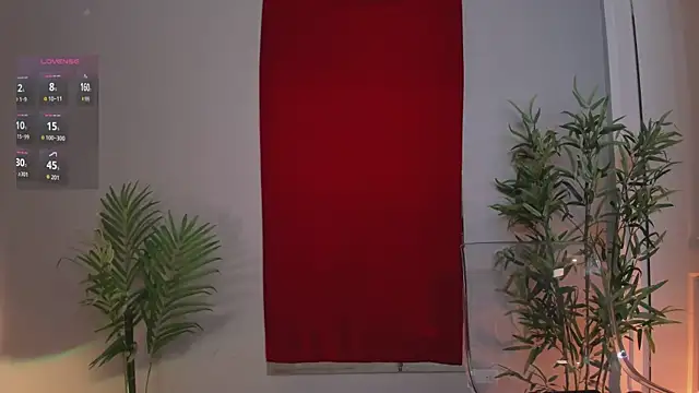 Lia Sweett  online show from November 13, 3:55 pm