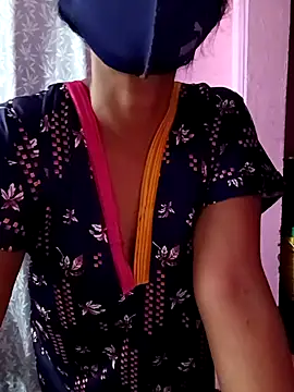 Snapshot of sweety_telugu_couple2027 chatting on October 16, 5:04 pm sweety telugu couple2027 online show from October 16, 5:04 pm