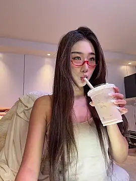 pinnnnnnk online show from December 14, 11:49 am