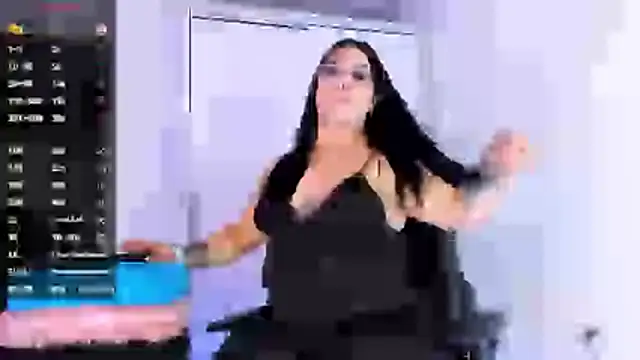 Dulce smith 1 online show from December 19, 3:32 am