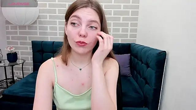 Snapshot of marie_reyes_ chatting on October 8, 1:43 am marie reyes online show from October 8, 1:43 am