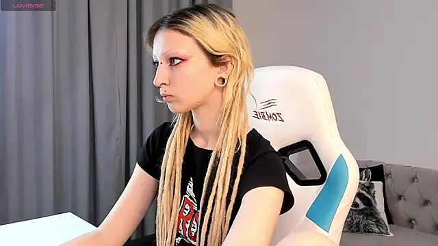 Lexy-Woorhez online show from October 17, 11:35 am