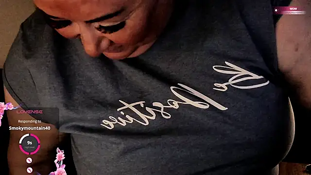 SexxyDreams1 online show from September 20, 5:17 am