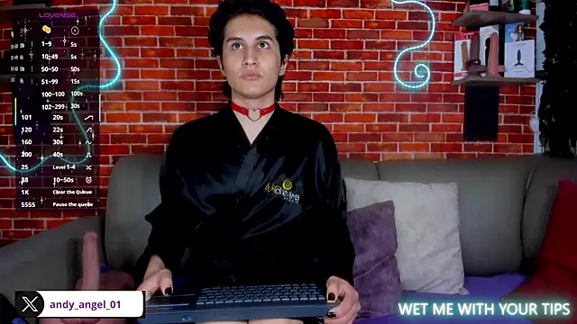 Snapshot of andy_angell1 chatting on September 29, 1:16 pm andy angell1 online show from September 29, 1:16 pm