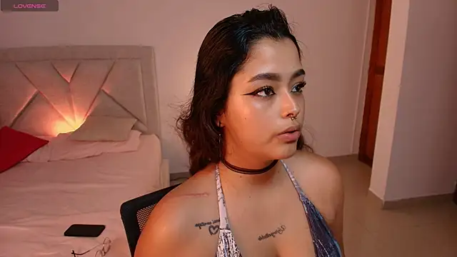 Ariana Pierce online show from June 24, 6:29 pm