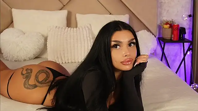 madymuse online show from November 23, 8:32 pm