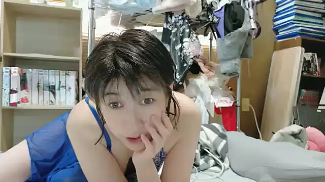 Snapshot of morikawa_sayaka chatting on October 5, 11:54 pm morikawa sayaka online show from October 5, 11:54 pm