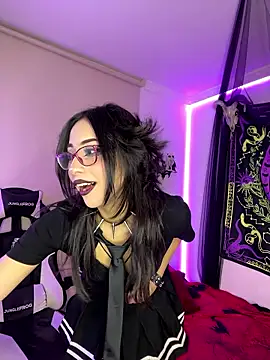 vampy dolll online show from January 9, 8:08 am