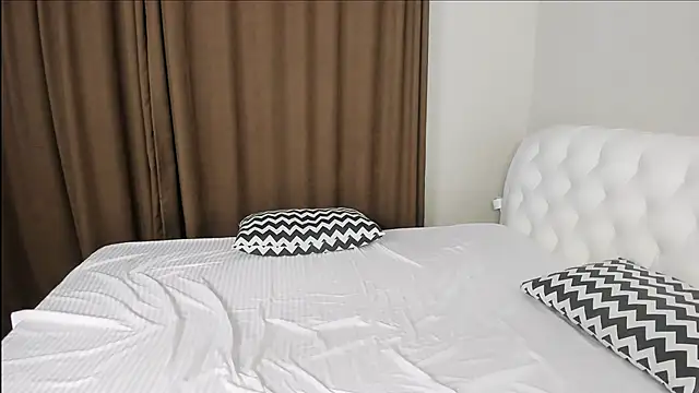 Milla Aheo online show from November 26, 3:02 pm