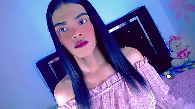 Theylor Rouse online show from November 12, 6:22 am