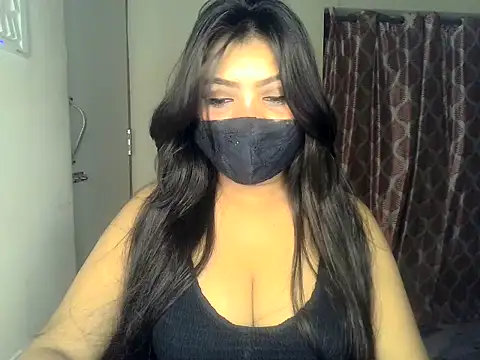 Snapshot of ishi_Beauty chatting on October 6, 7:14 am ishi Beauty online show from October 6, 7:14 am