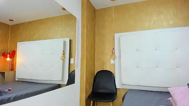 Milaspetite online show from November 26, 12:44 am