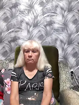 sakura blonde online show from October 27, 5:30 pm